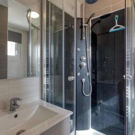 فيلة 6 Personnes Avec Piscine بيرول