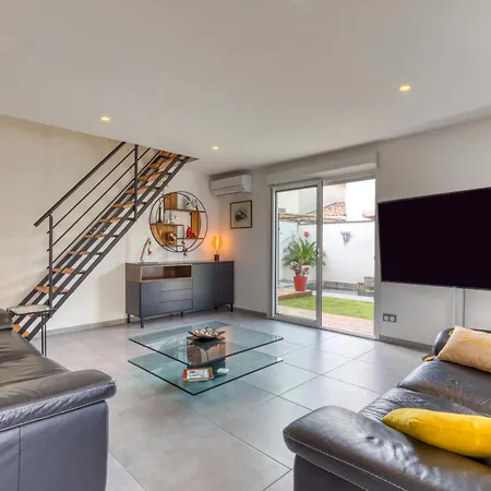 Villa 6 Personnes Avec Piscine *