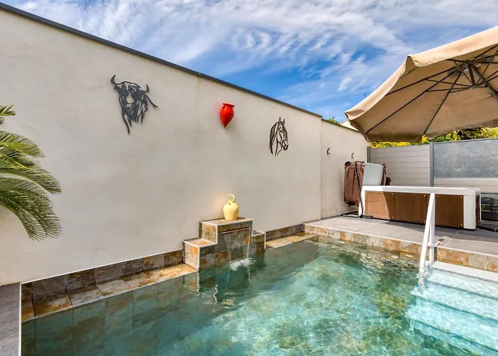 6 Personnes Avec Piscine Villa Perols